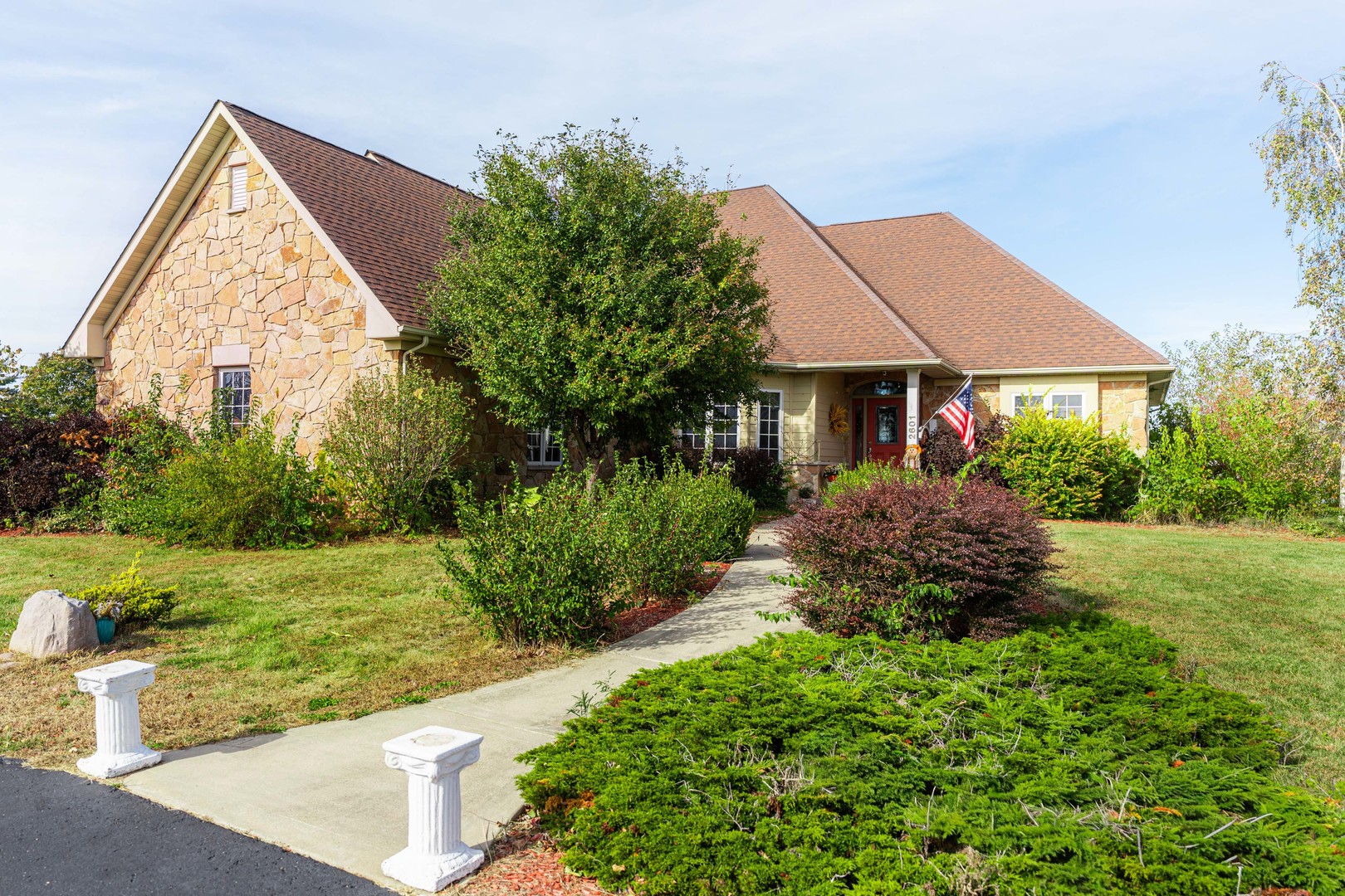 2601 N 3653rd Road, Sheridan, IL 60551