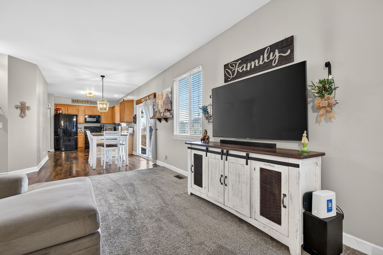 1815 Wild Rose Trail, Joliet, IL 60431