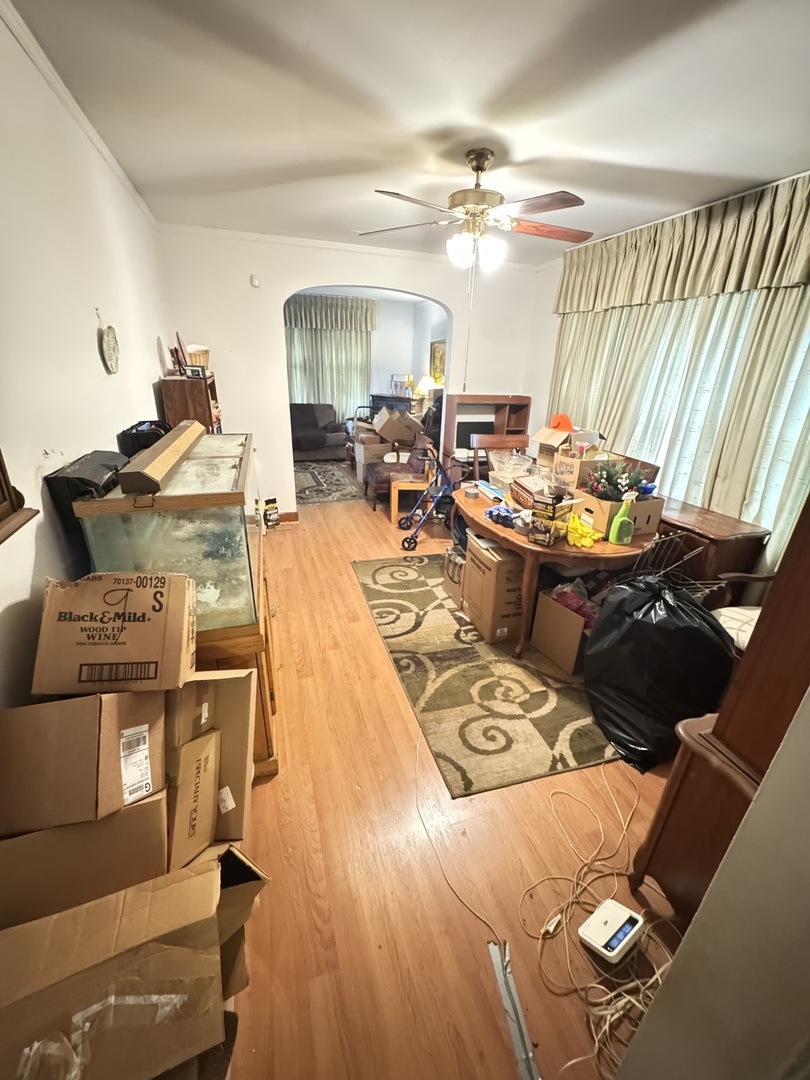 10210 S Prairie Avenue, Chicago, IL 60628