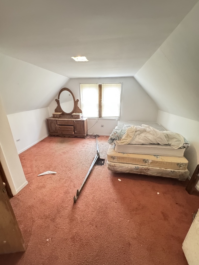 10210 S Prairie Avenue, Chicago, IL 60628