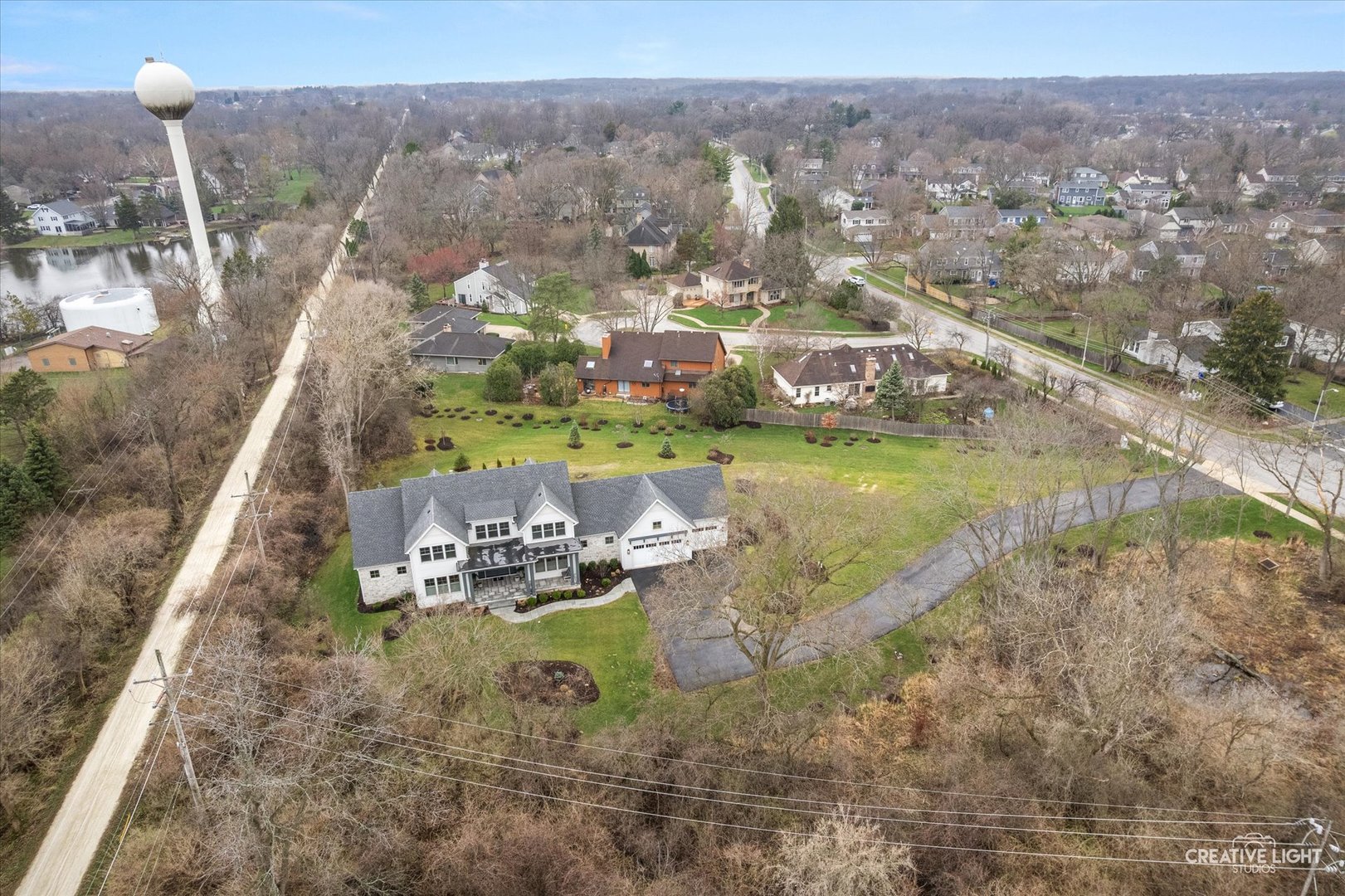 1862 W Wiesbrook Road, Wheaton, IL 60189