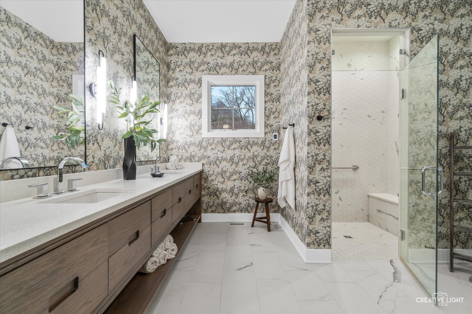 1862 W Wiesbrook Road, Wheaton, IL 60189