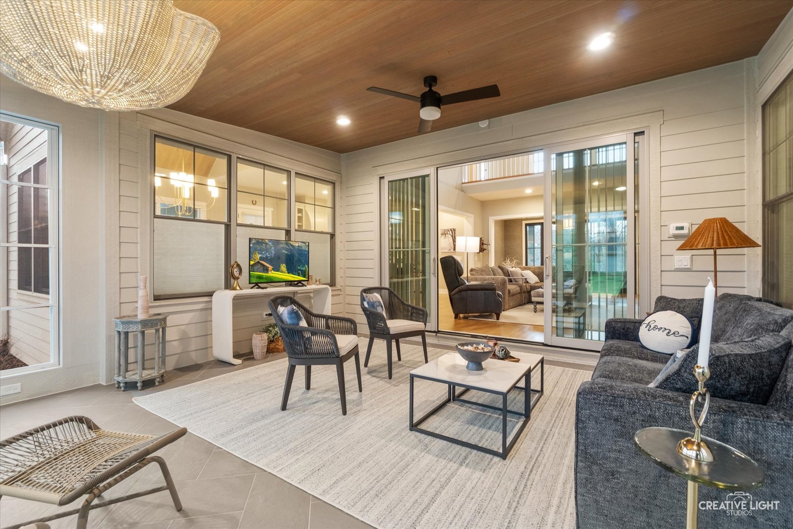 1862 W Wiesbrook Road, Wheaton, IL 60189