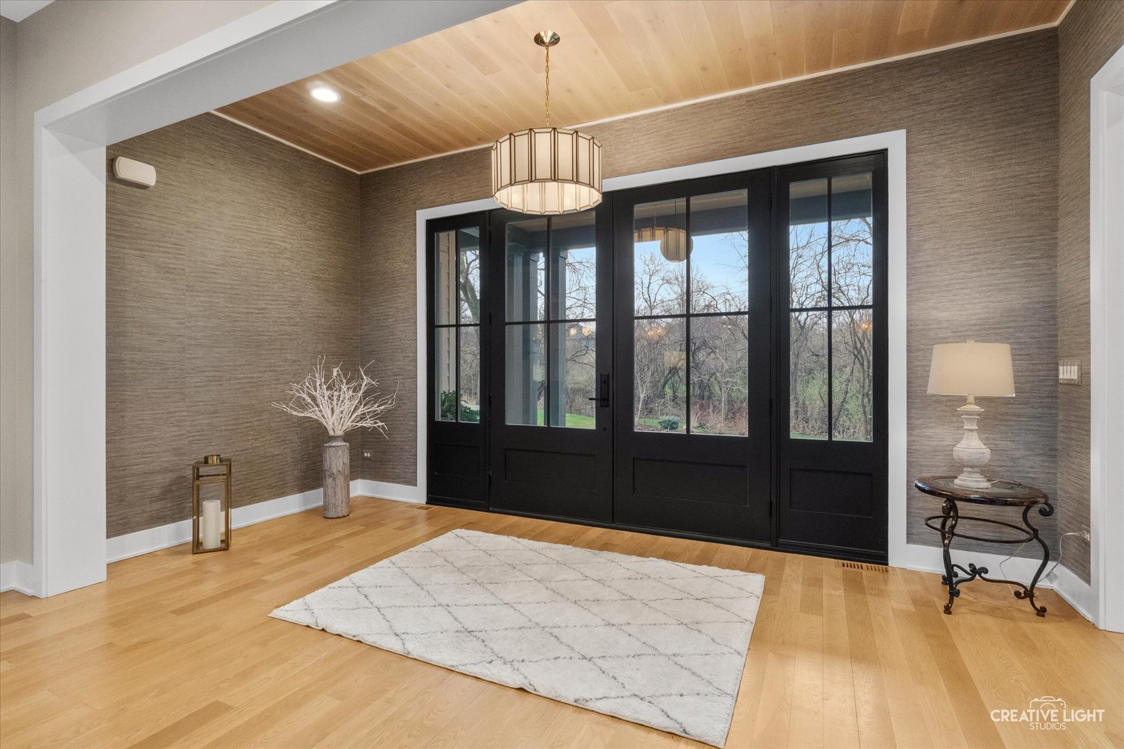 1862 W Wiesbrook Road, Wheaton, IL 60189