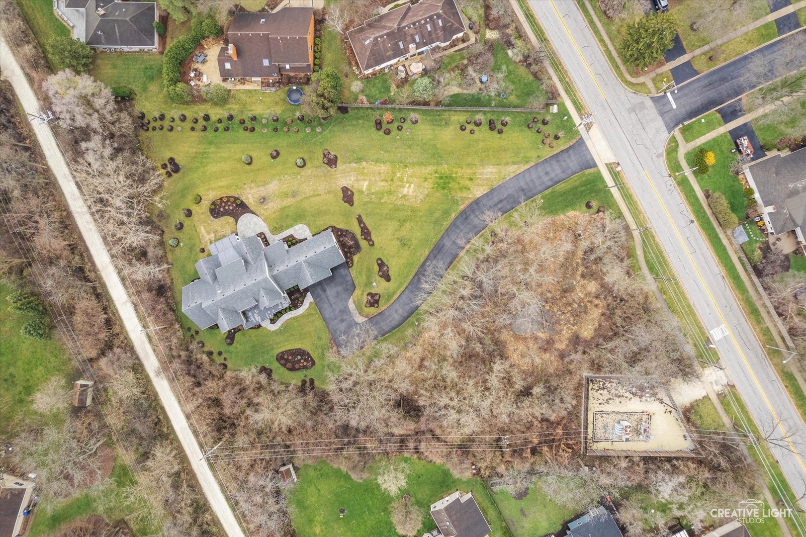 1862 W Wiesbrook Road, Wheaton, IL 60189