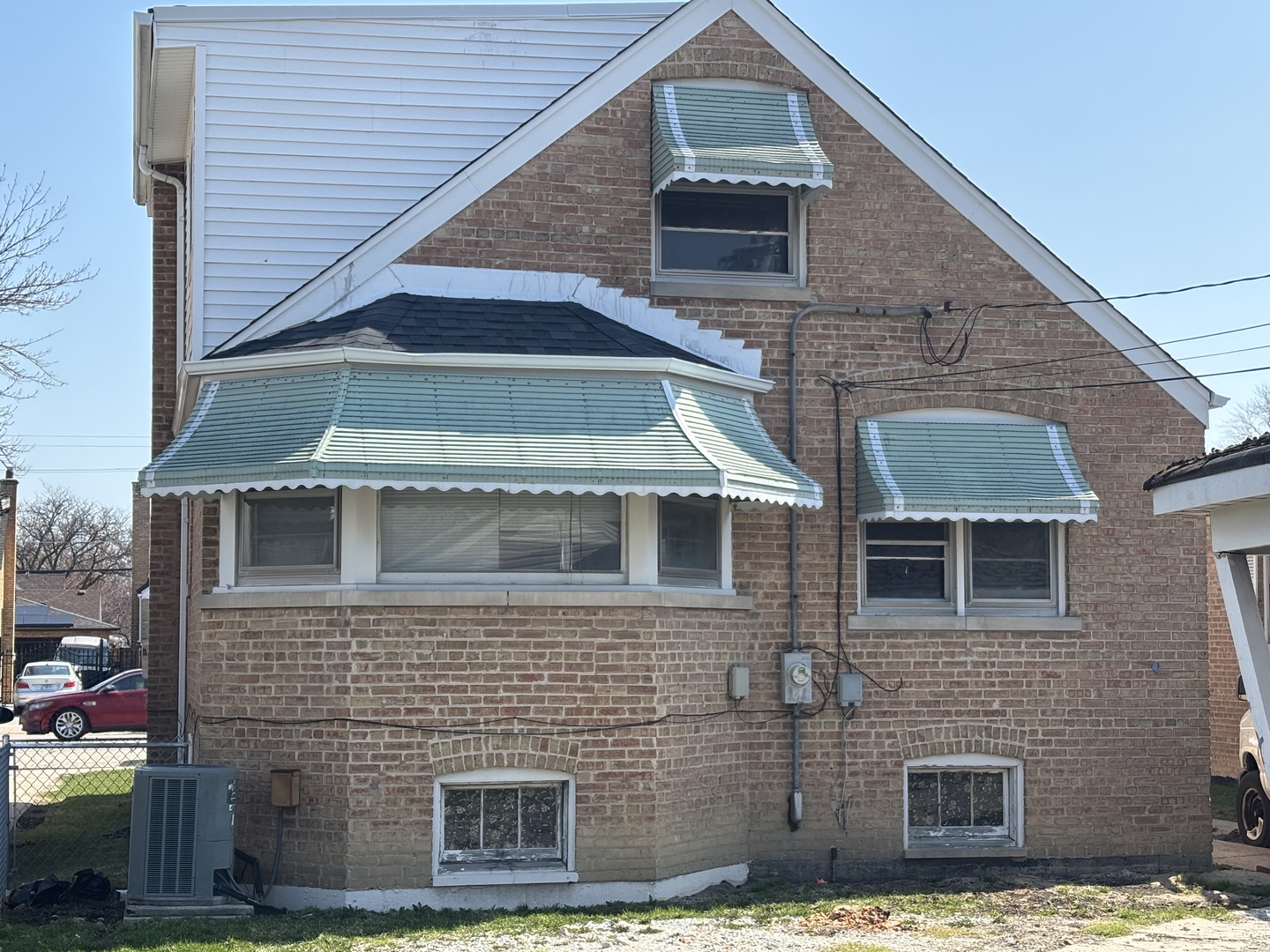 4920 N Nagle Street, Chicago, IL 60630