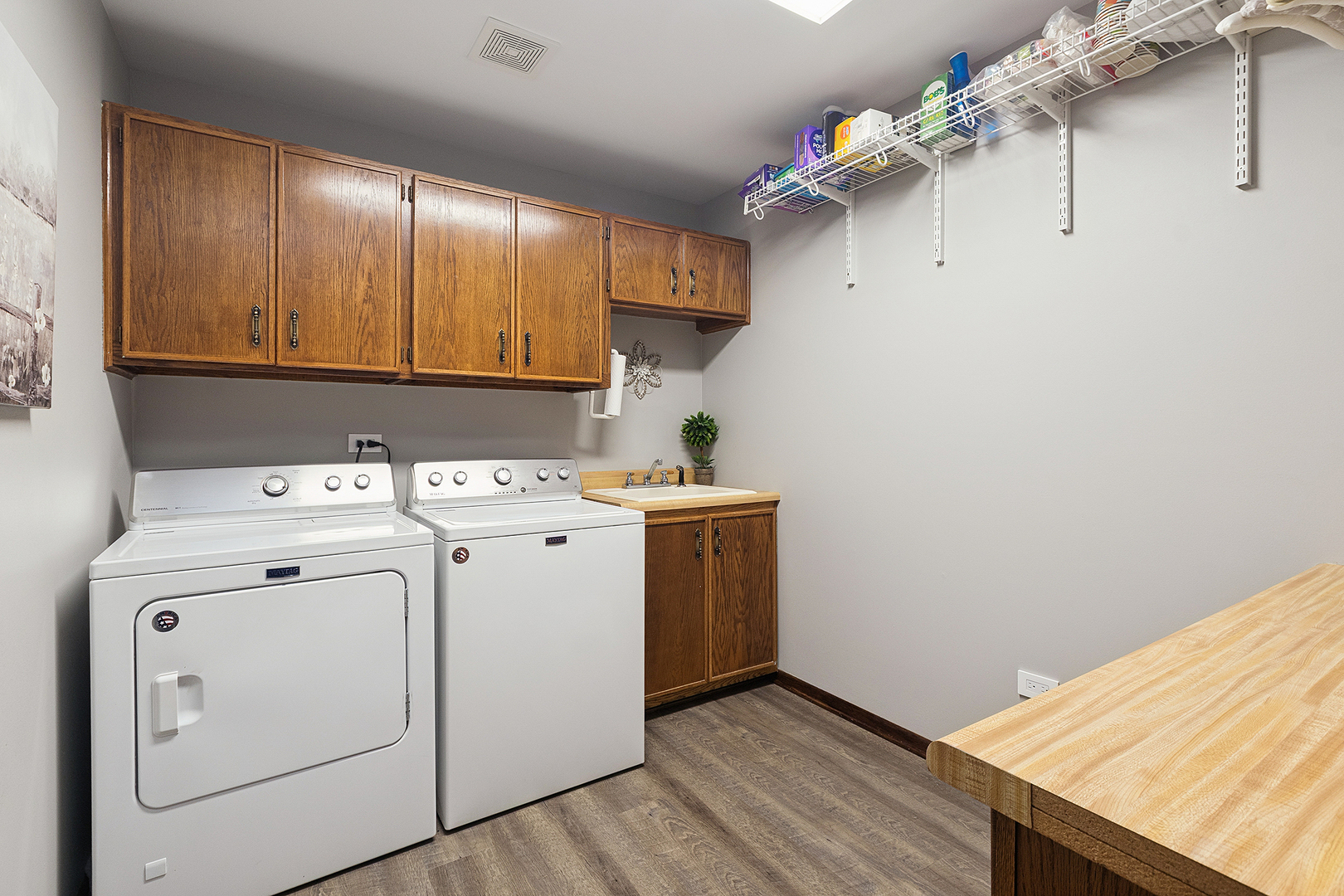 16748 Richards Drive, Tinley Park, IL 60477