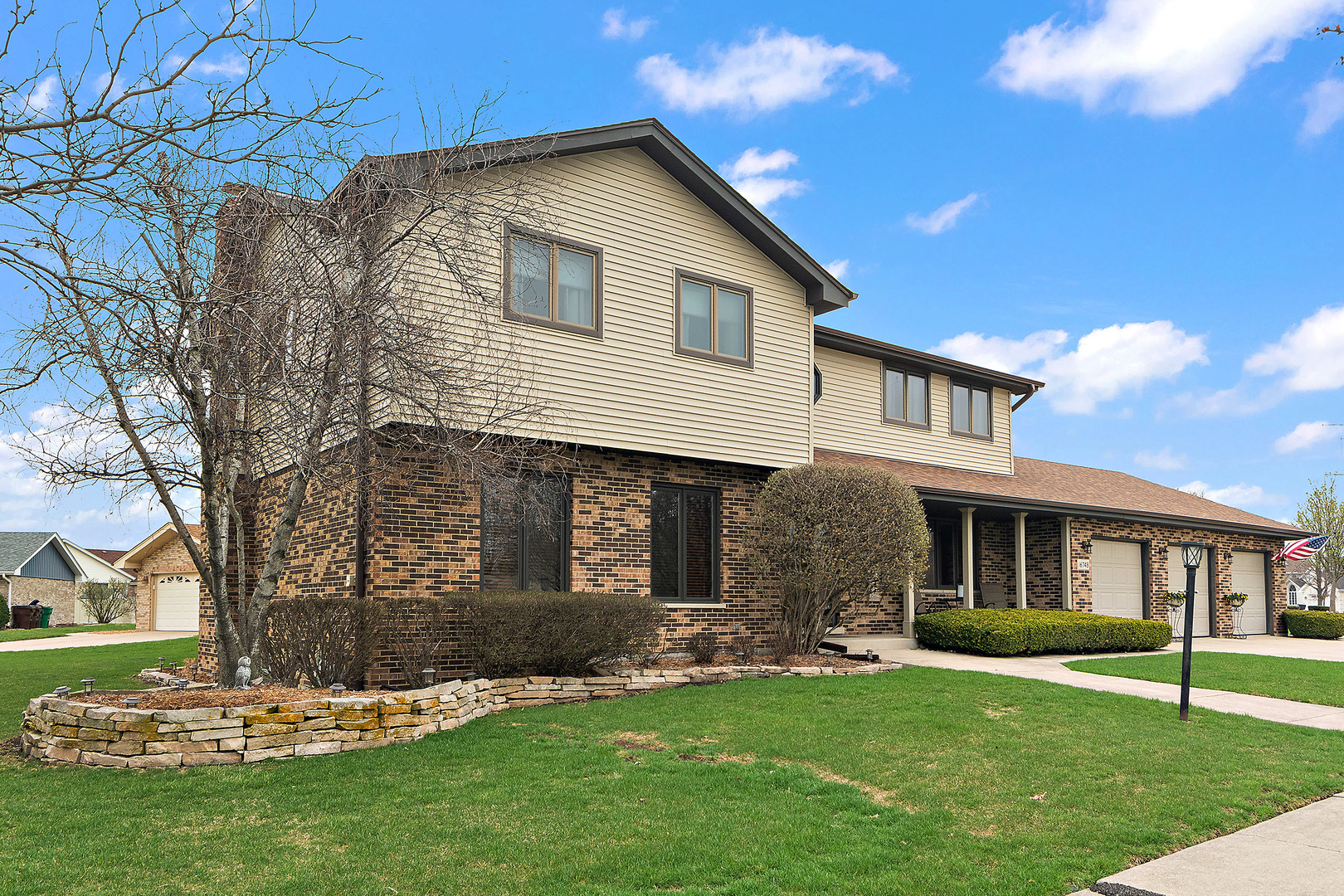 16748 Richards Drive, Tinley Park, IL 60477