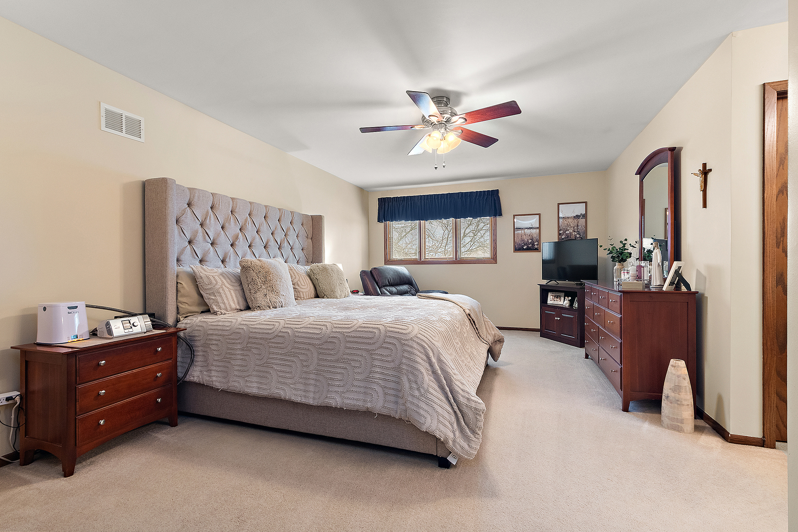 16748 Richards Drive, Tinley Park, IL 60477