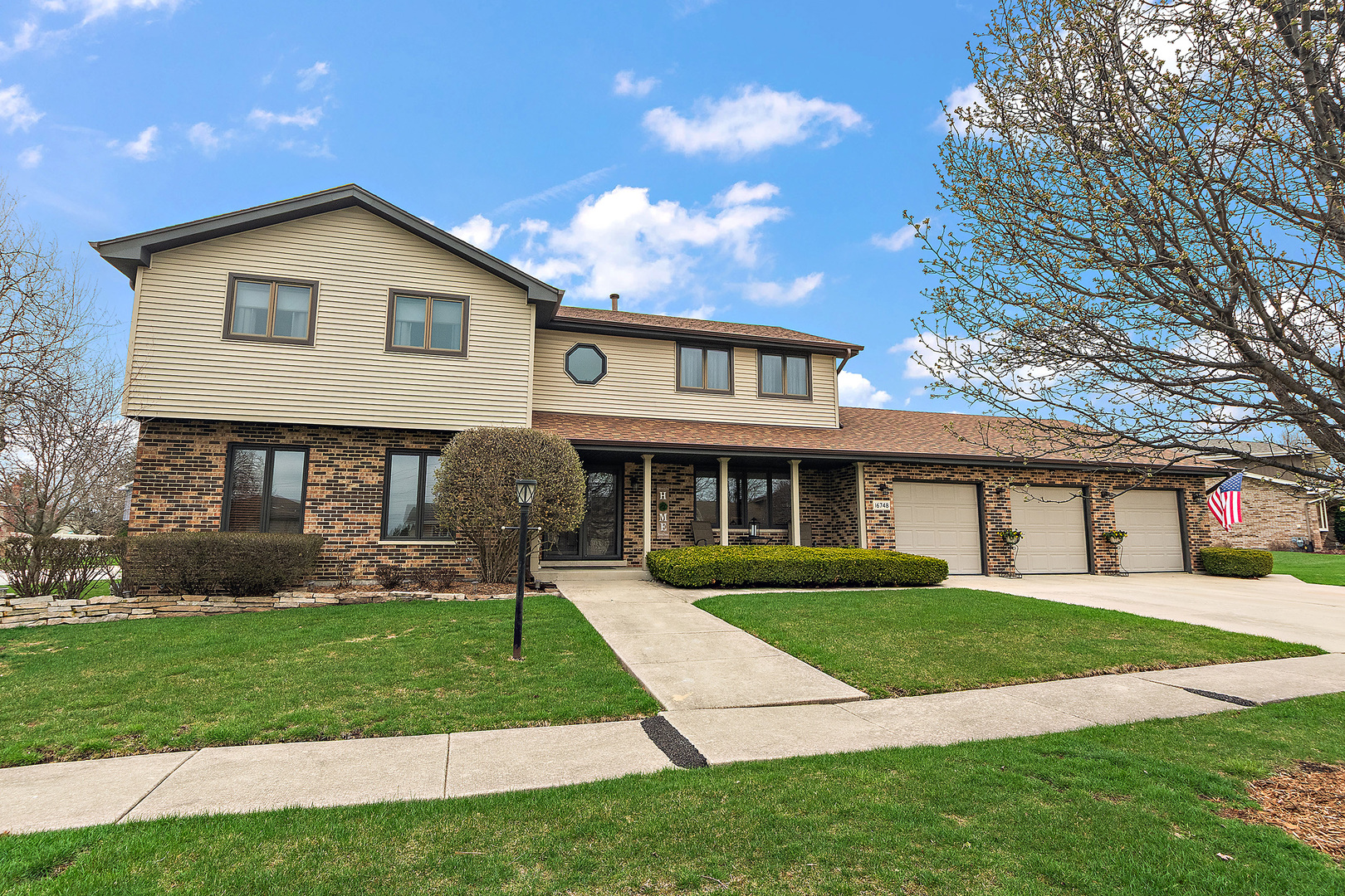 16748 Richards Drive, Tinley Park, IL 60477