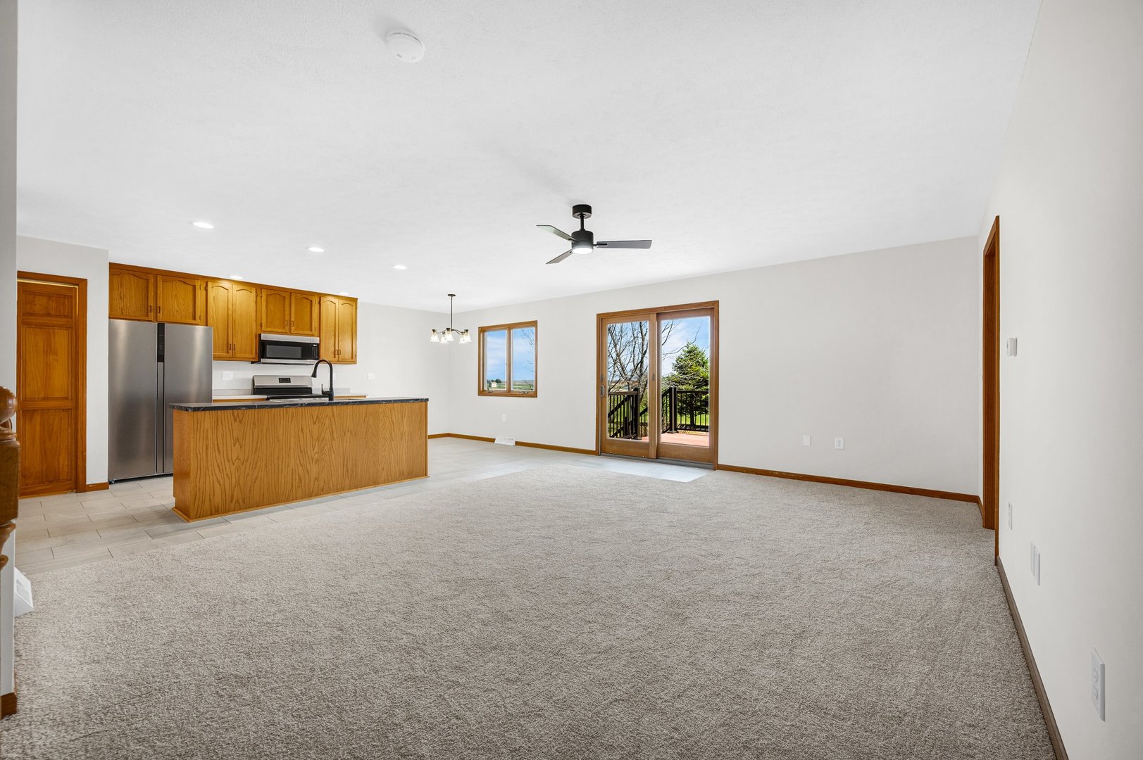 109 E Lake Court #B, Atlanta, IL 61723