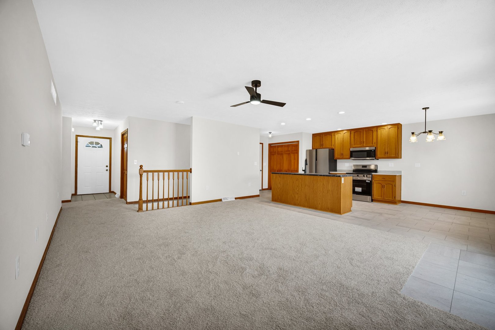 109 E Lake Court #B, Atlanta, IL 61723