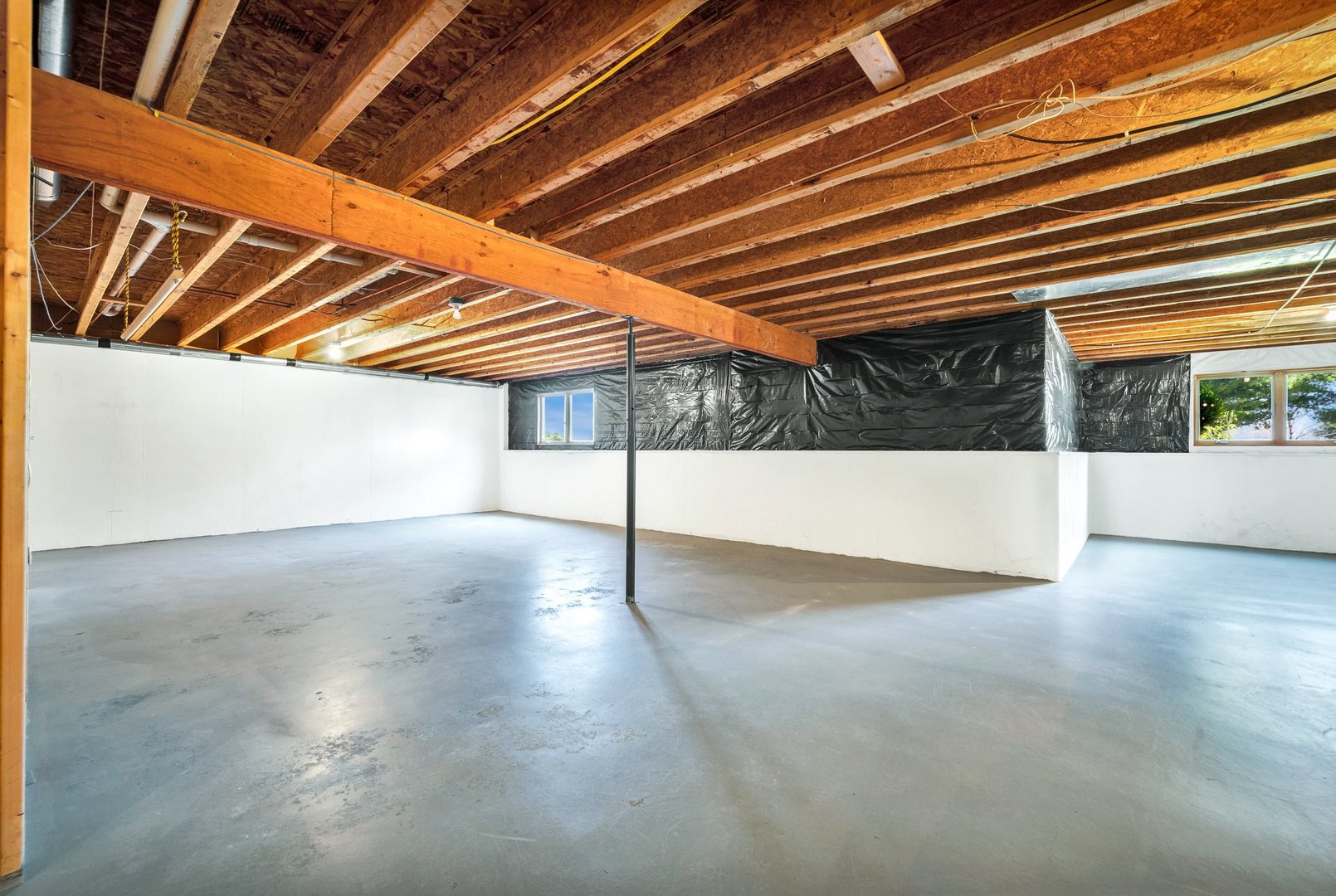 109 E Lake Court #B, Atlanta, IL 61723