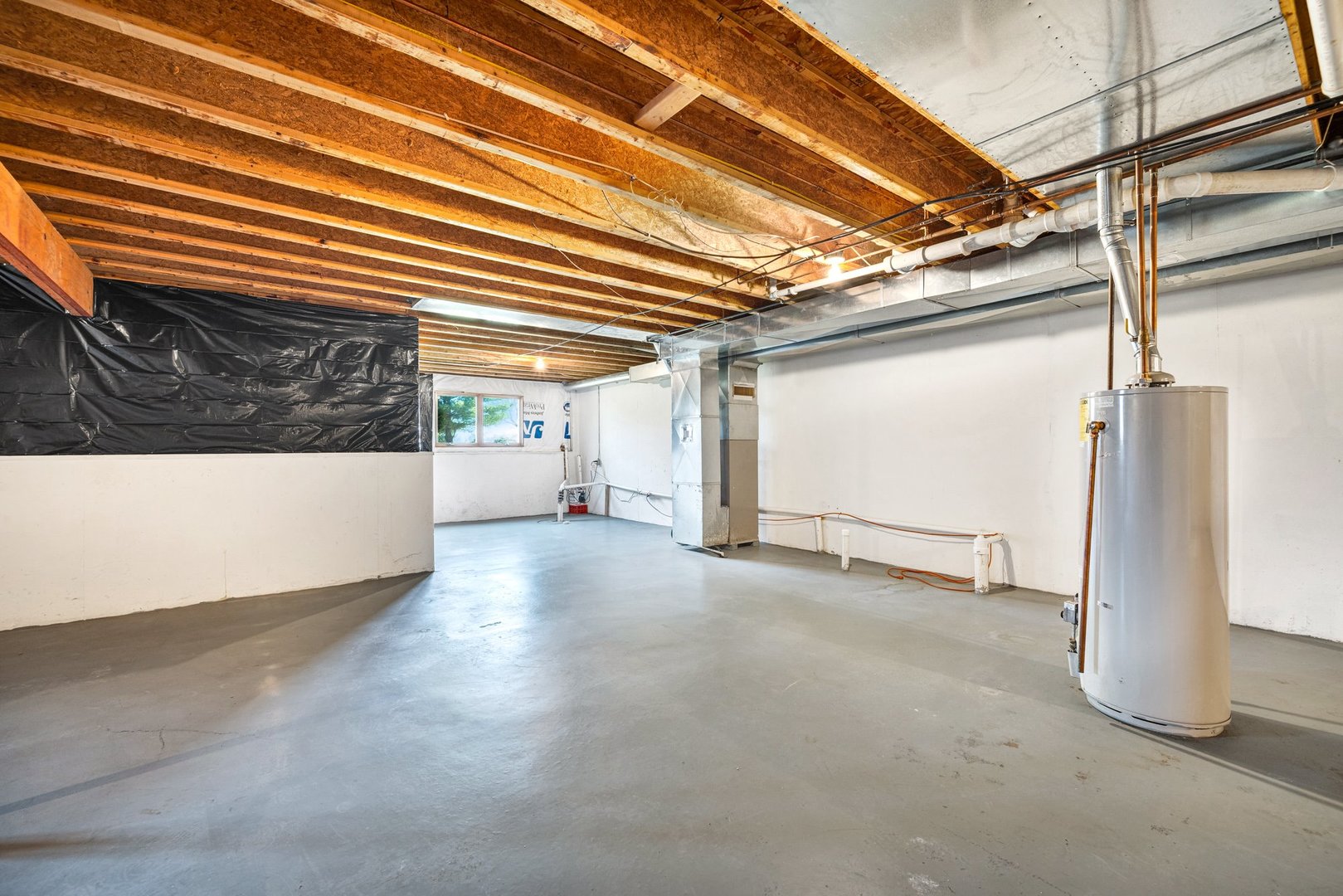 109 E Lake Court #B, Atlanta, IL 61723