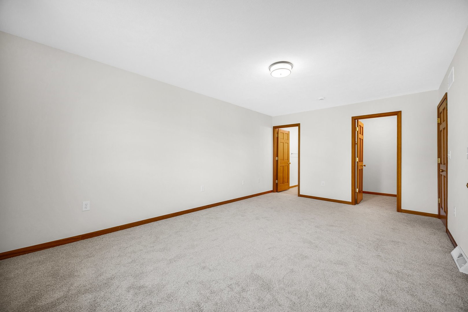 109 E Lake Court #B, Atlanta, IL 61723