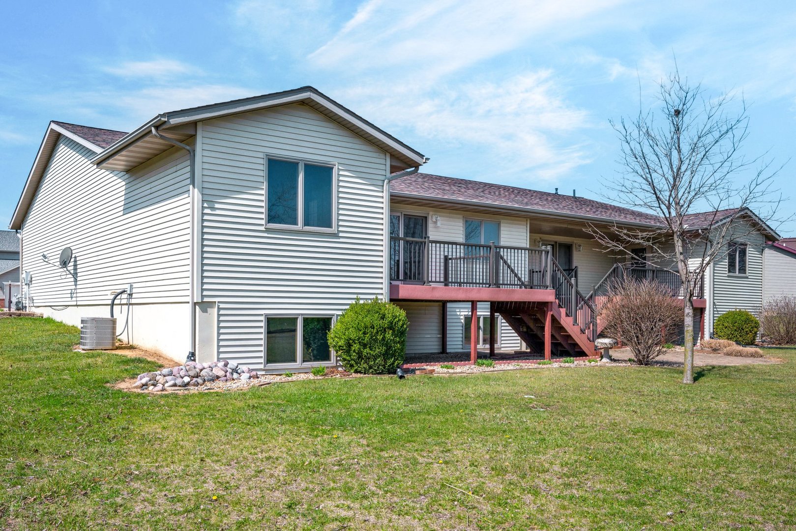 109 E Lake Court #B, Atlanta, IL 61723