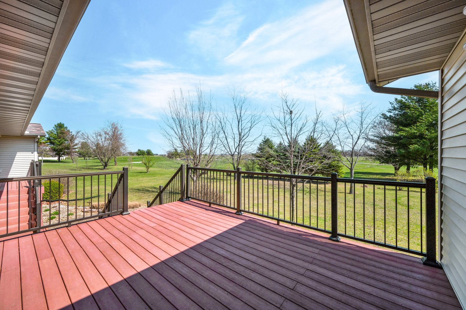 109 E Lake Court #B, Atlanta, IL 61723