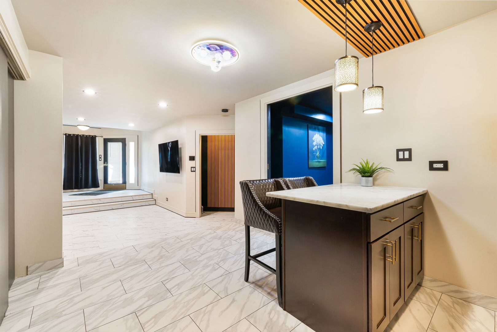 6337 Roosevelt Road #107, Berwyn, IL 60402