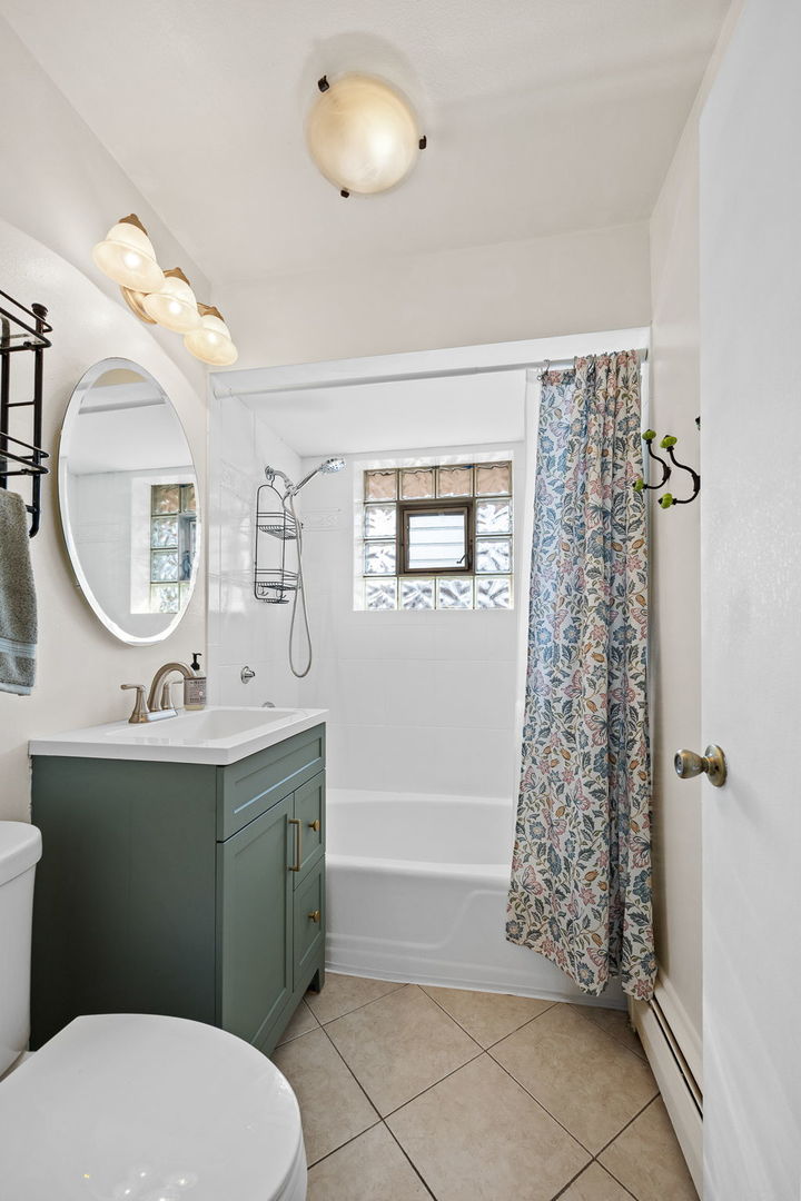 730 Beach Avenue #4, La Grange Park, IL 60526