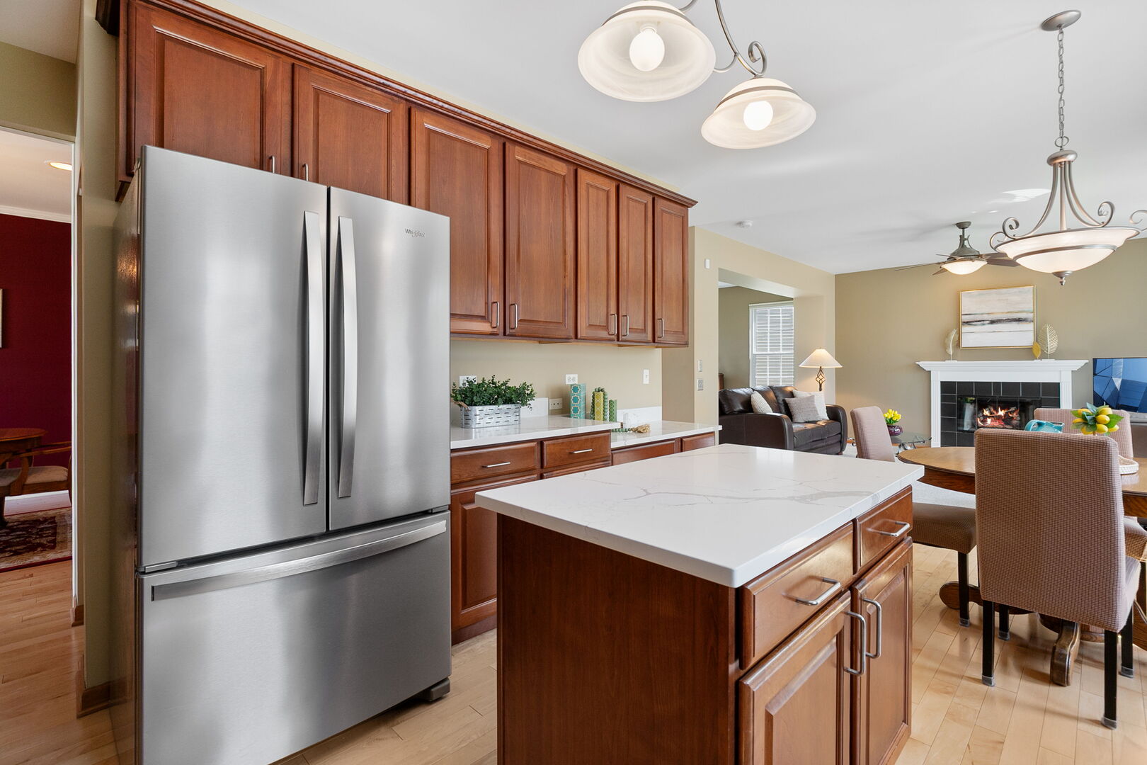 2311 W CASCADE Circle, Round Lake, IL 60073