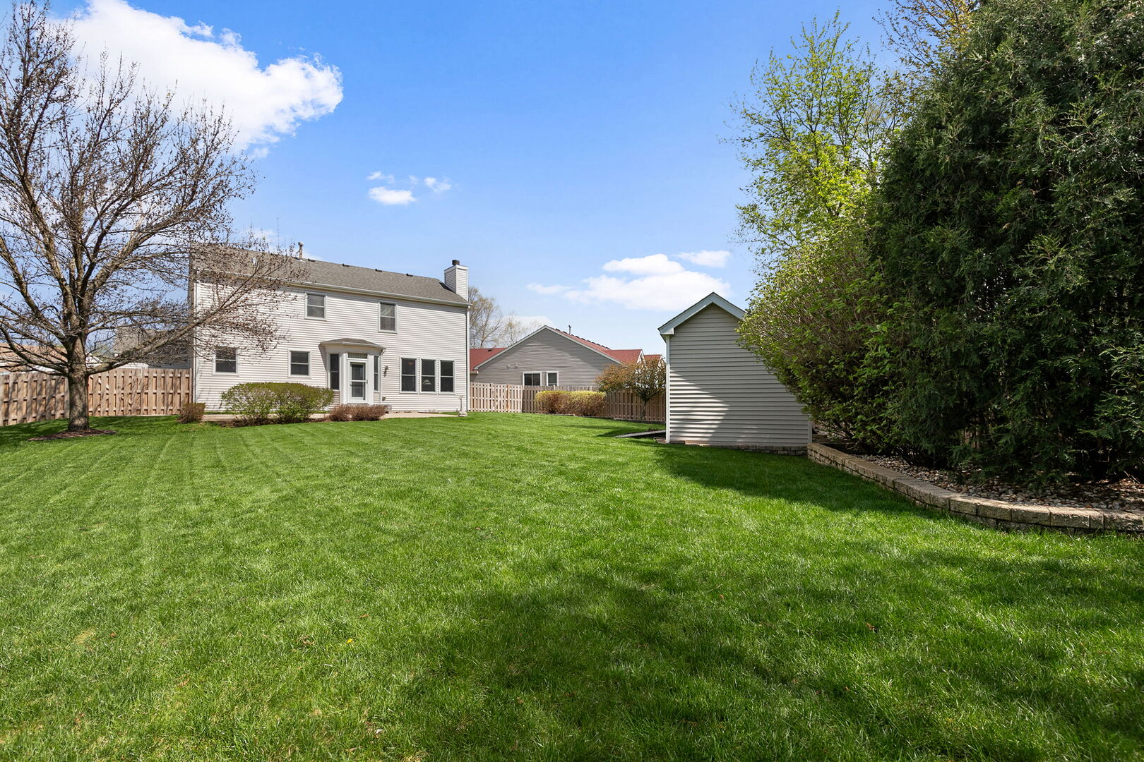 2311 W CASCADE Circle, Round Lake, IL 60073