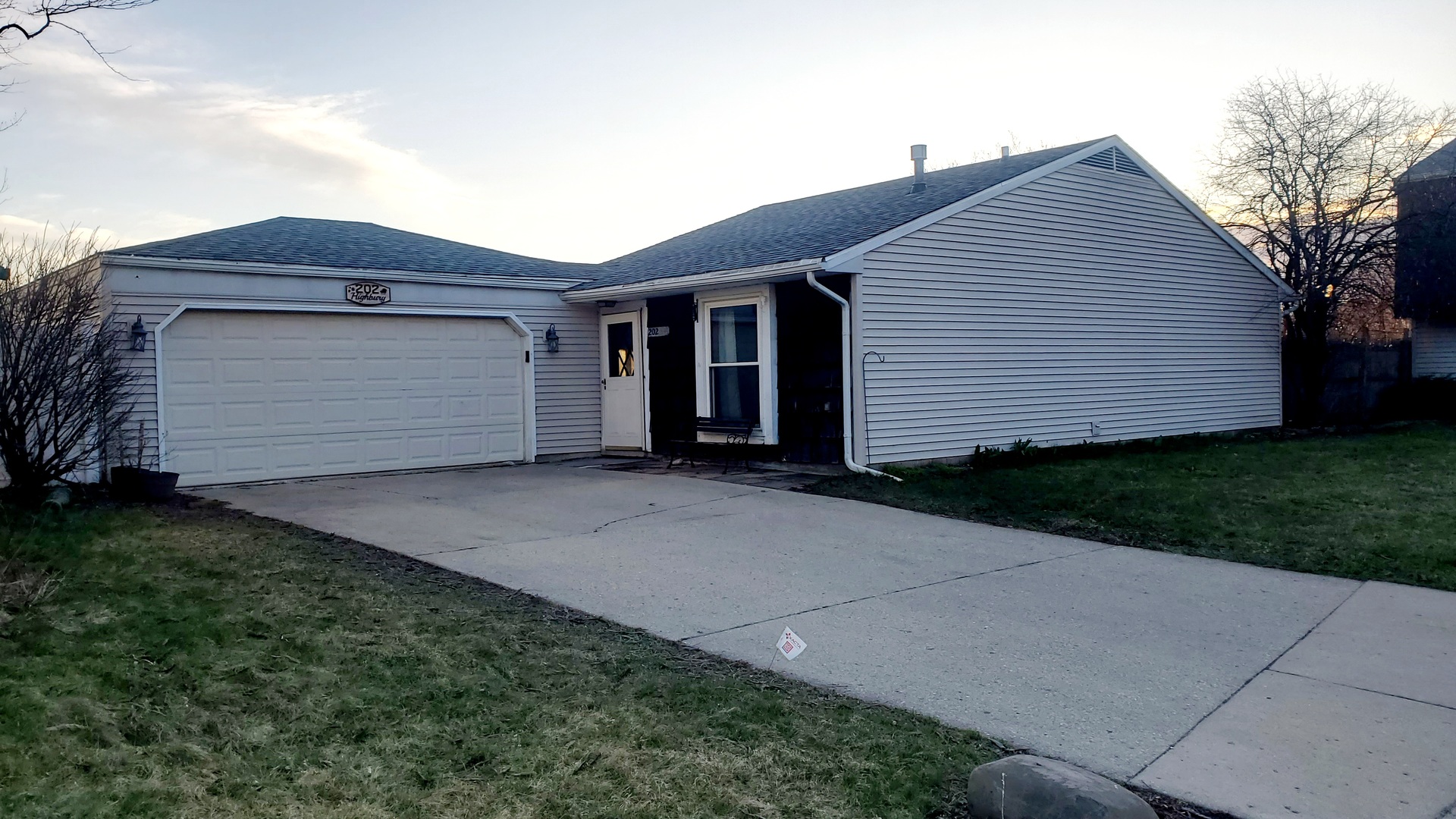 202 Highbury Drive, Elgin, IL 60120