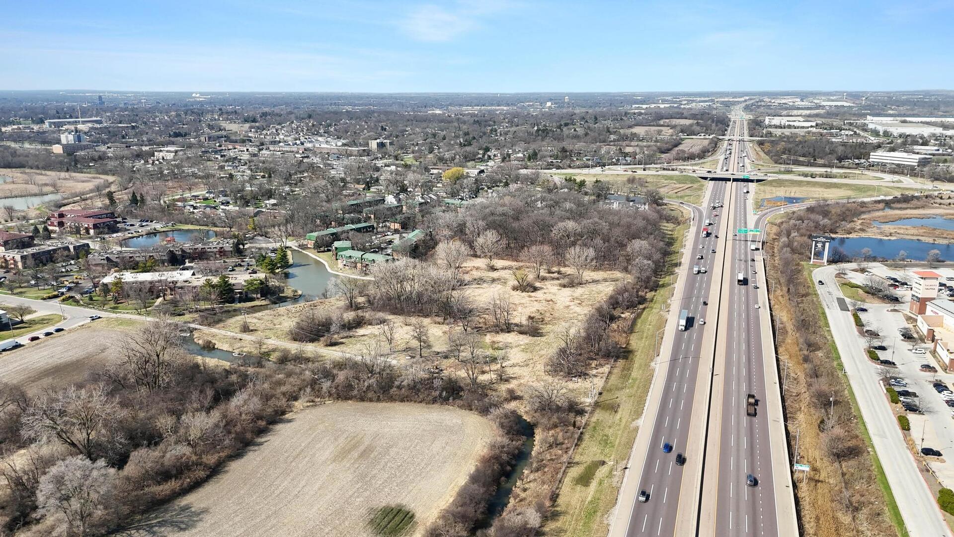 2054 Selmarten Road, Aurora, IL 60505