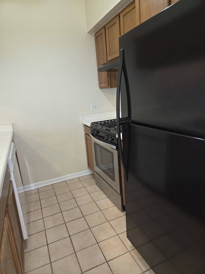 1115 Regency Court, Schaumburg, IL 60193