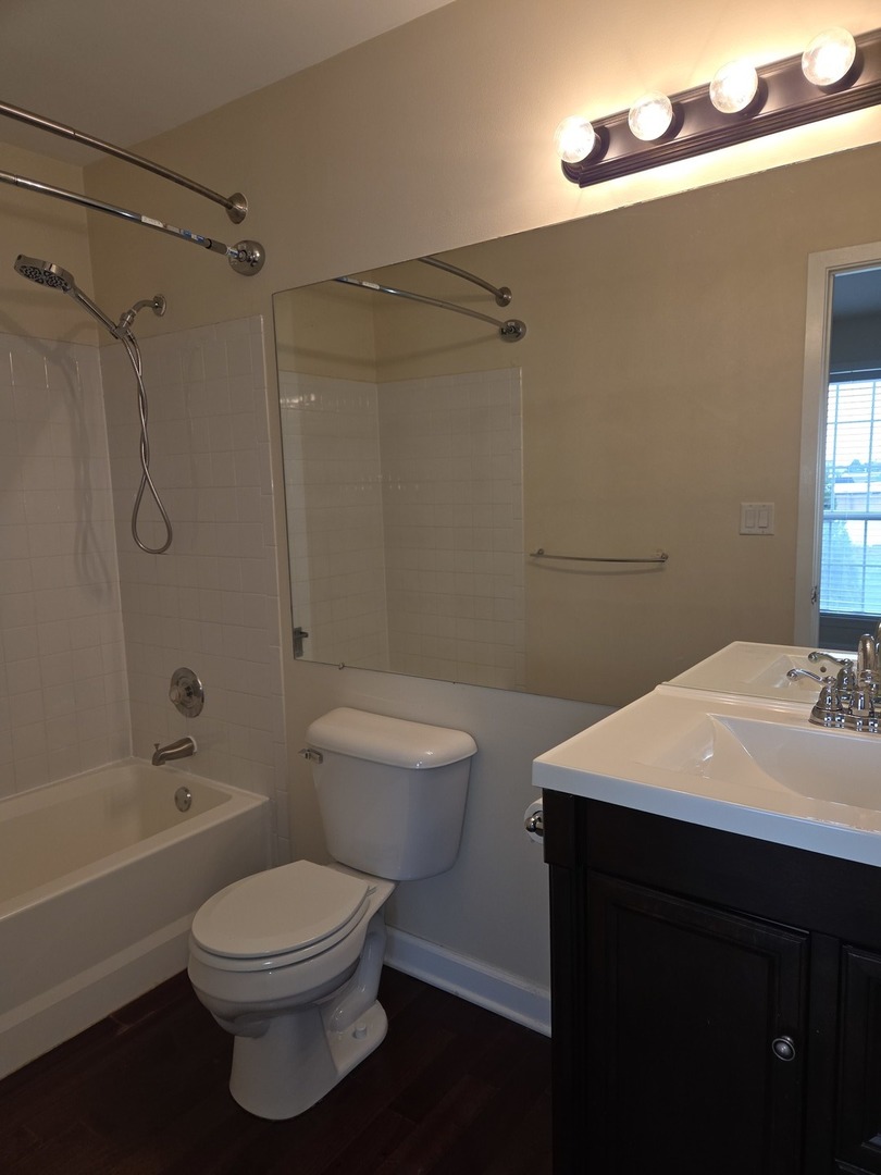 1115 Regency Court, Schaumburg, IL 60193