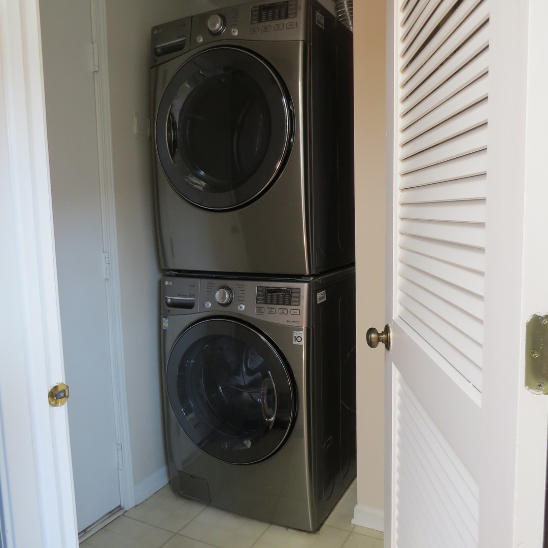 2530 Warm Springs Lane, Naperville, IL 60564