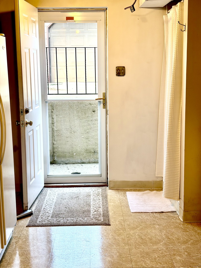 8346 S Kolin Avenue, Chicago, IL 60652