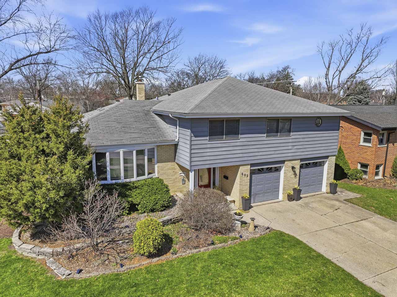 602 S Edward Street, Mount Prospect, IL 60056