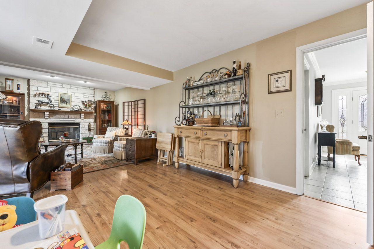 602 S Edward Street, Mount Prospect, IL 60056