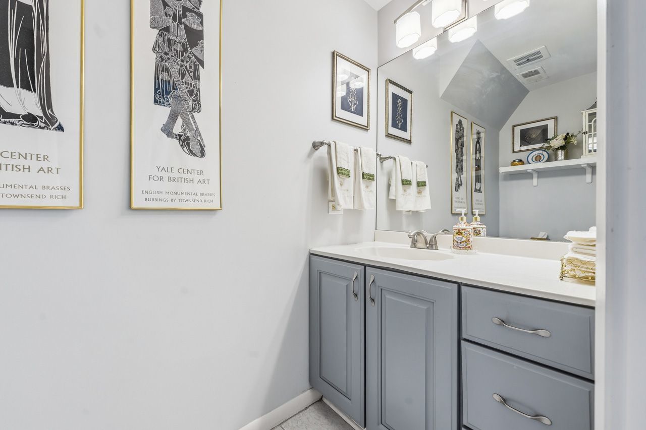 602 S Edward Street, Mount Prospect, IL 60056