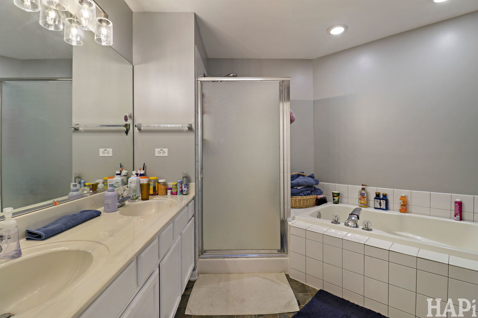 711 Wedgewood, McHenry, IL 60050