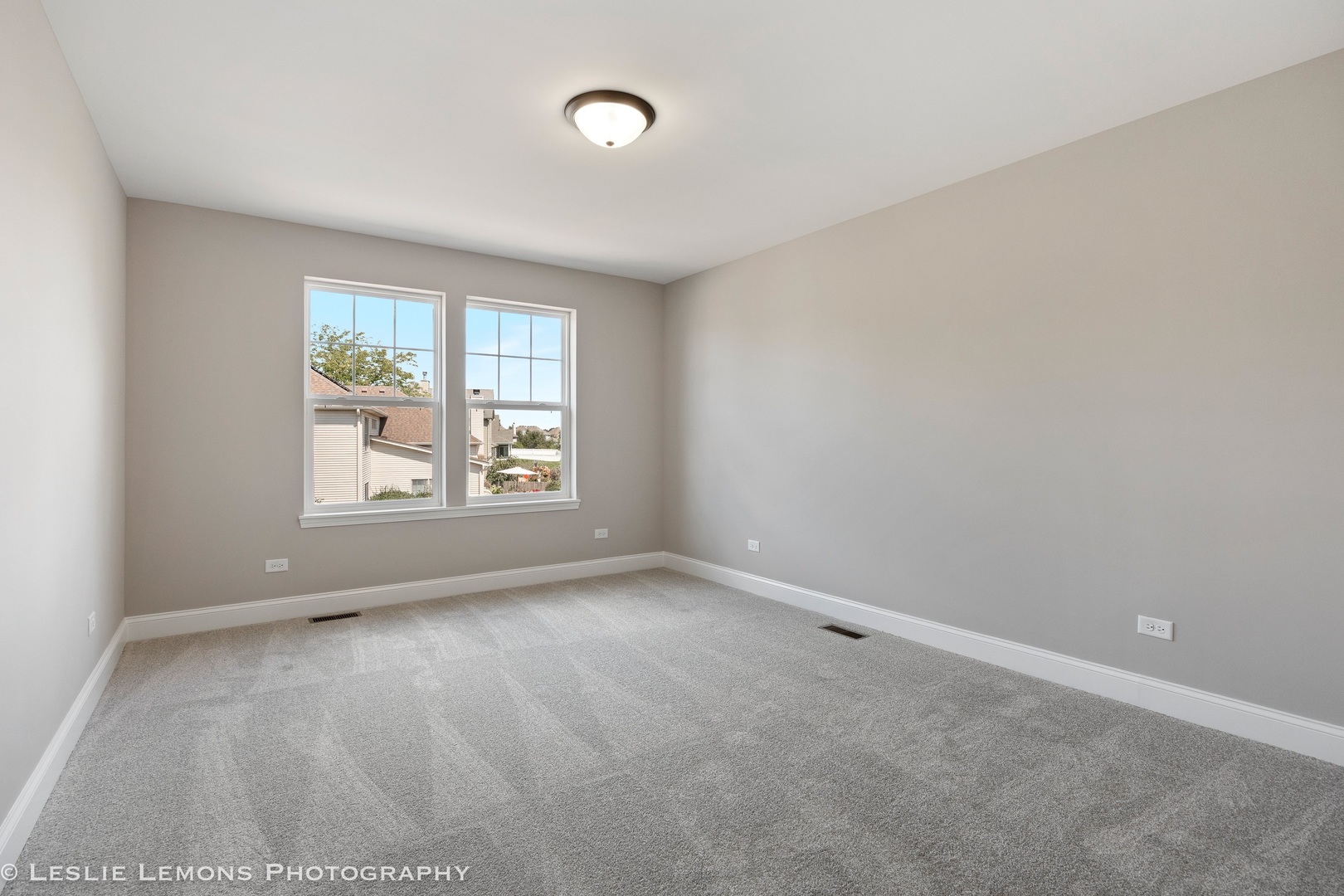 902 HAYDEN Drive, Yorkville, IL 60560