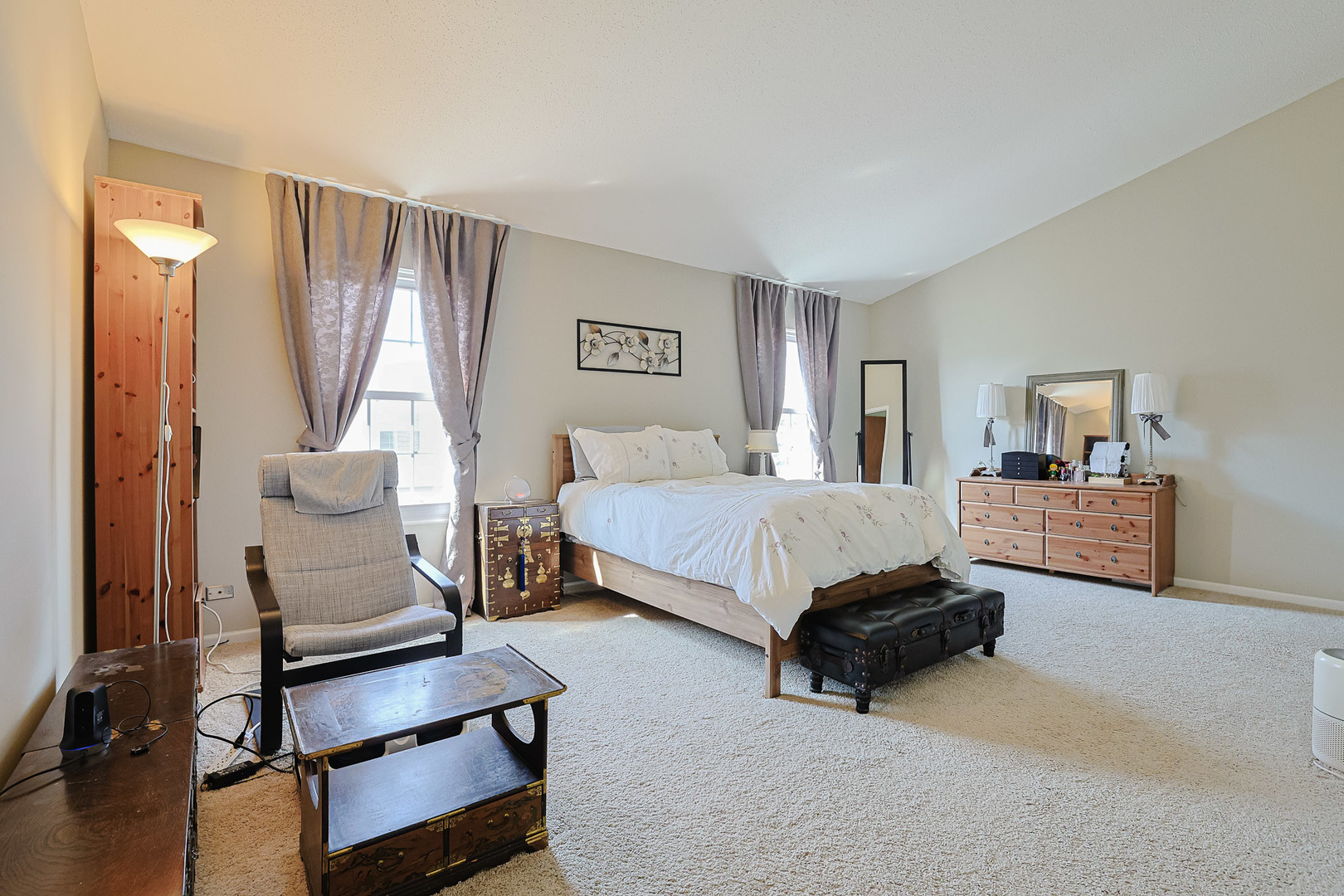 3S094 Timber Drive, Warrenville, IL 60555