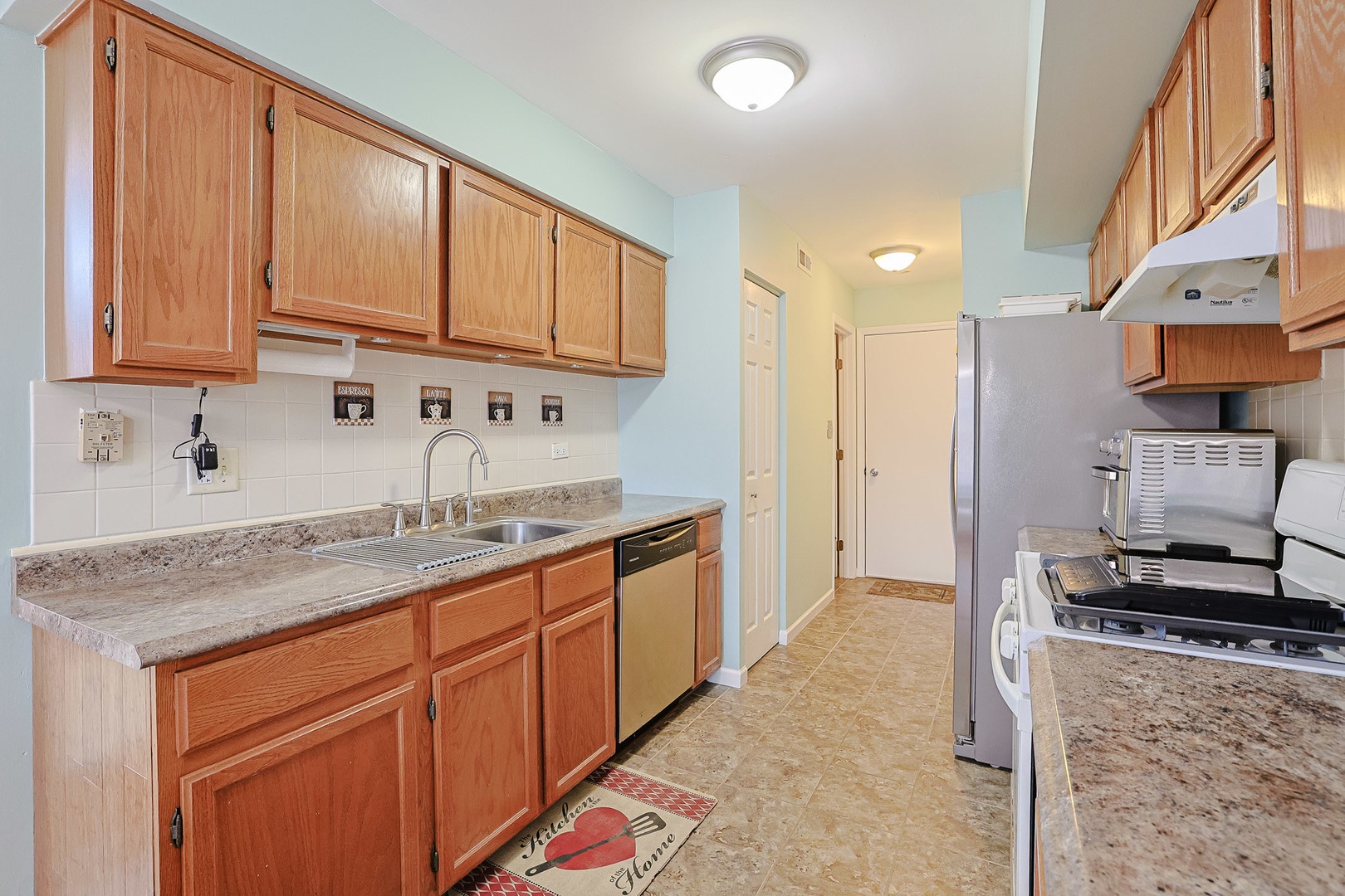 3S094 Timber Drive, Warrenville, IL 60555