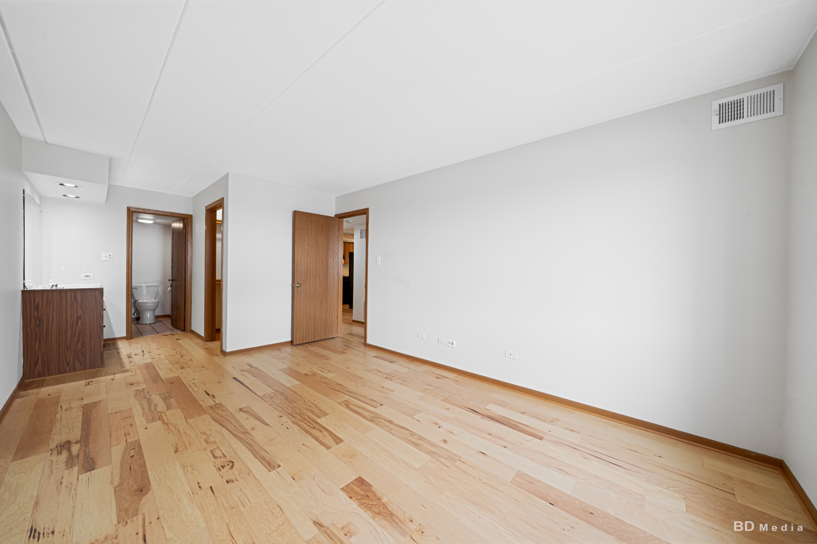 13240 W Circle Drive Parkway #304, Crestwood, IL 60418