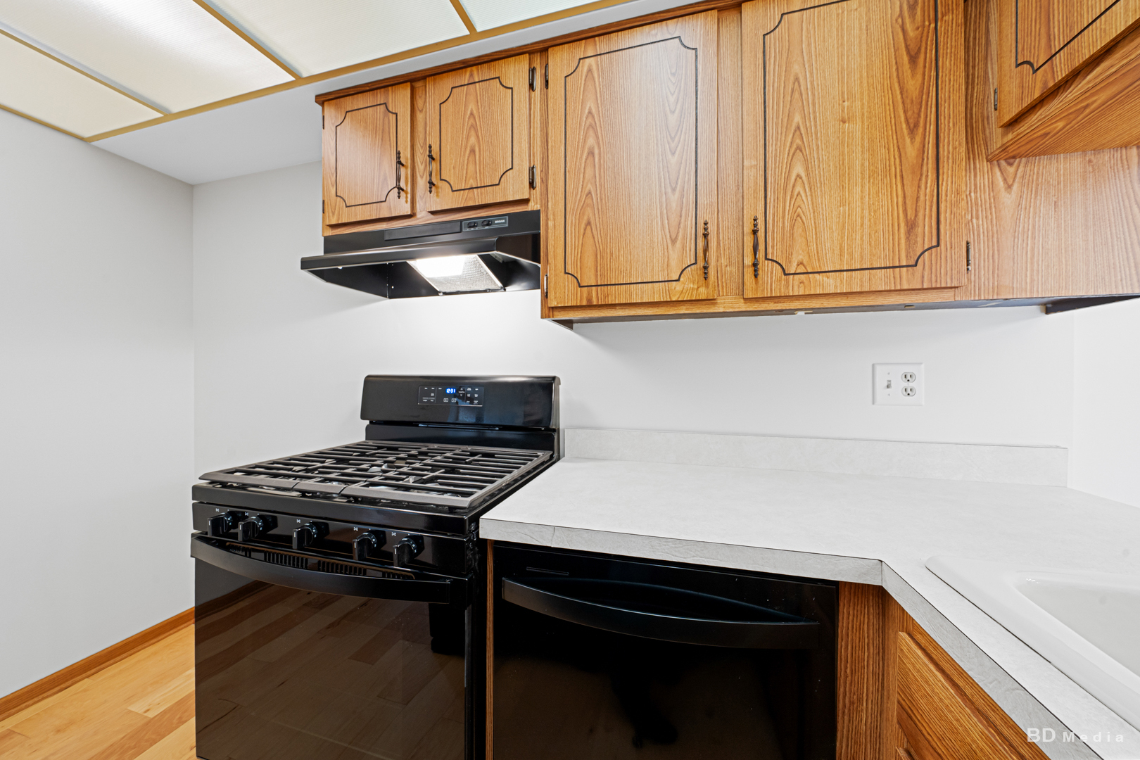 13240 W Circle Drive Parkway #304, Crestwood, IL 60418