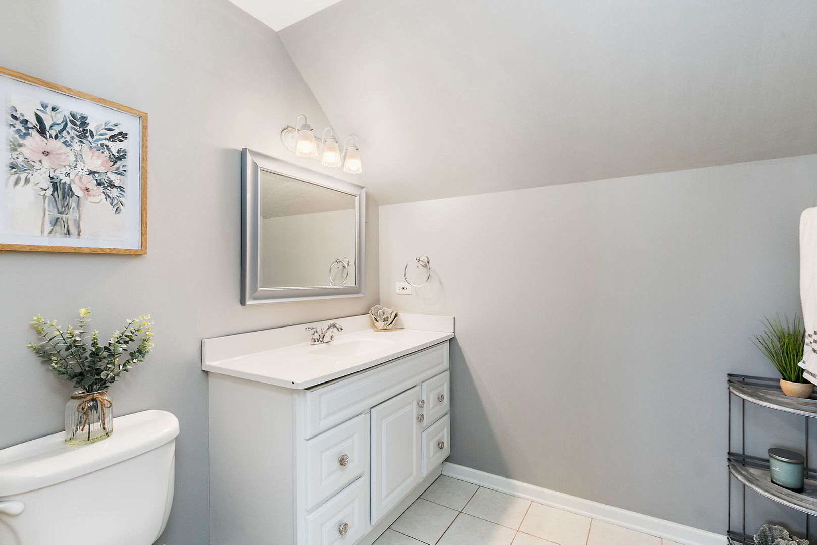 1211 Coyote Trail, Hampshire, IL 60140