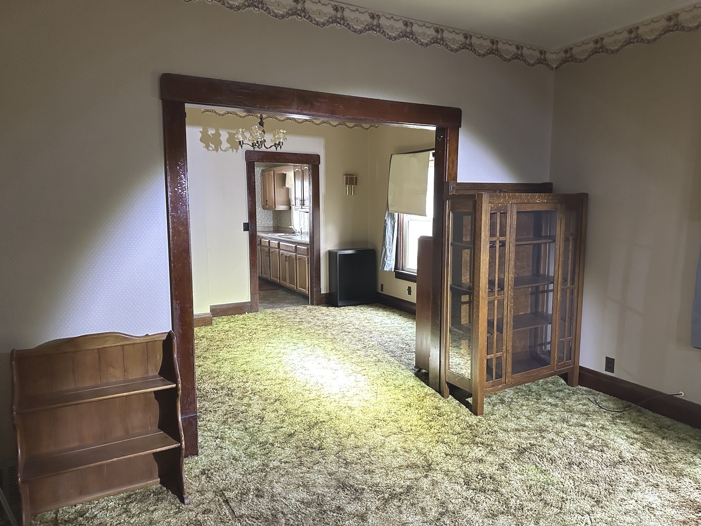 303 S Pleasant Street, Princeton, IL 61356