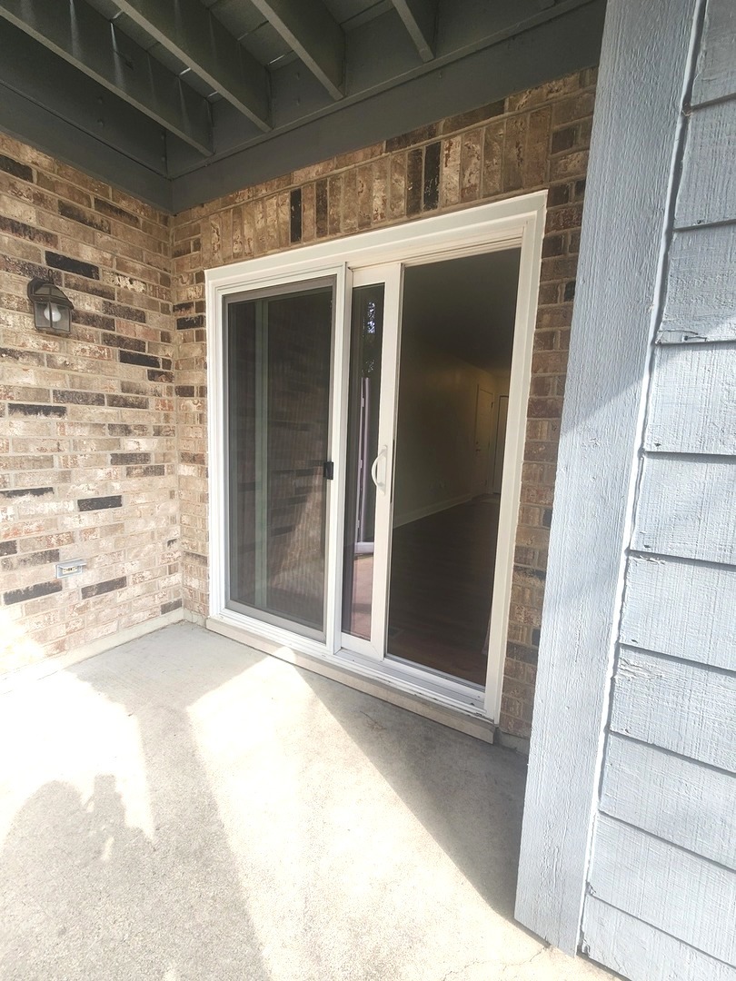 43 Foxcroft Boulevard #135, Naperville, IL 60565