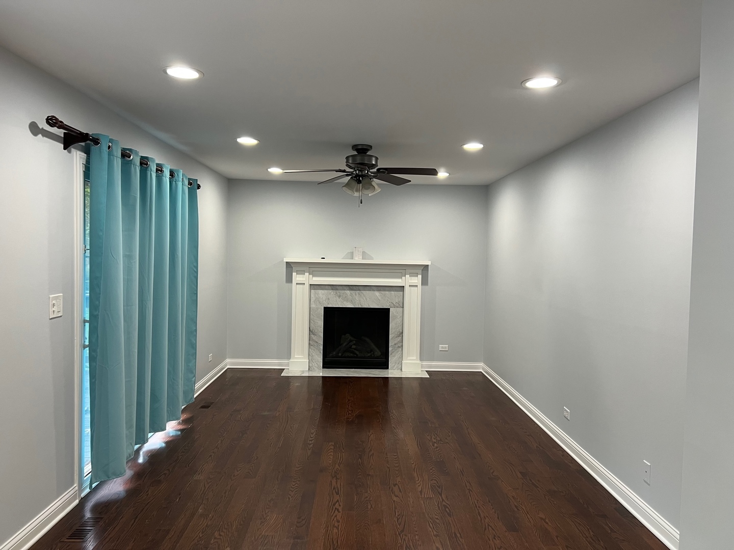 926 Aspen Drive, Lombard, IL 60148