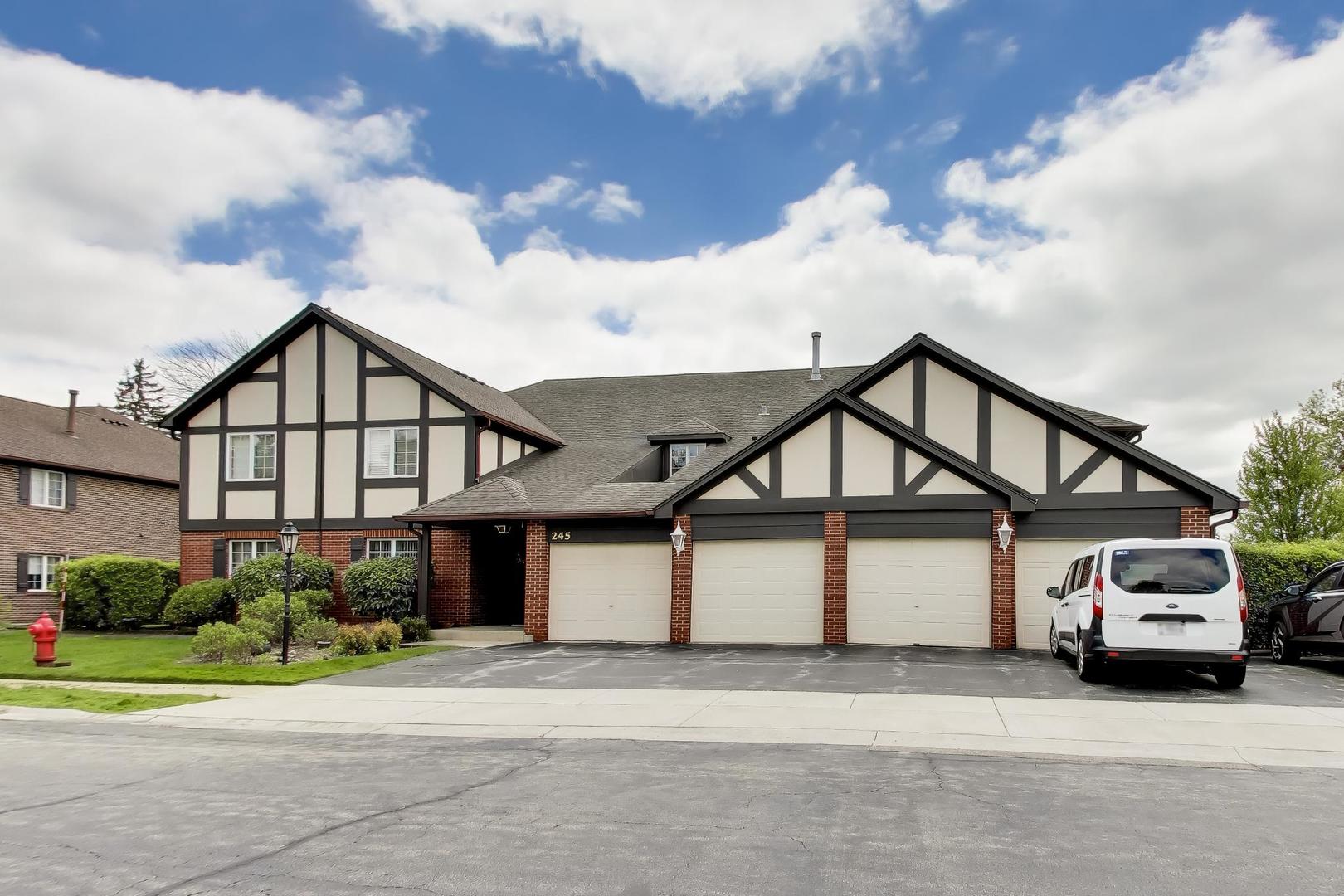 245 Windsor Lane #C, Willowbrook, IL 60527