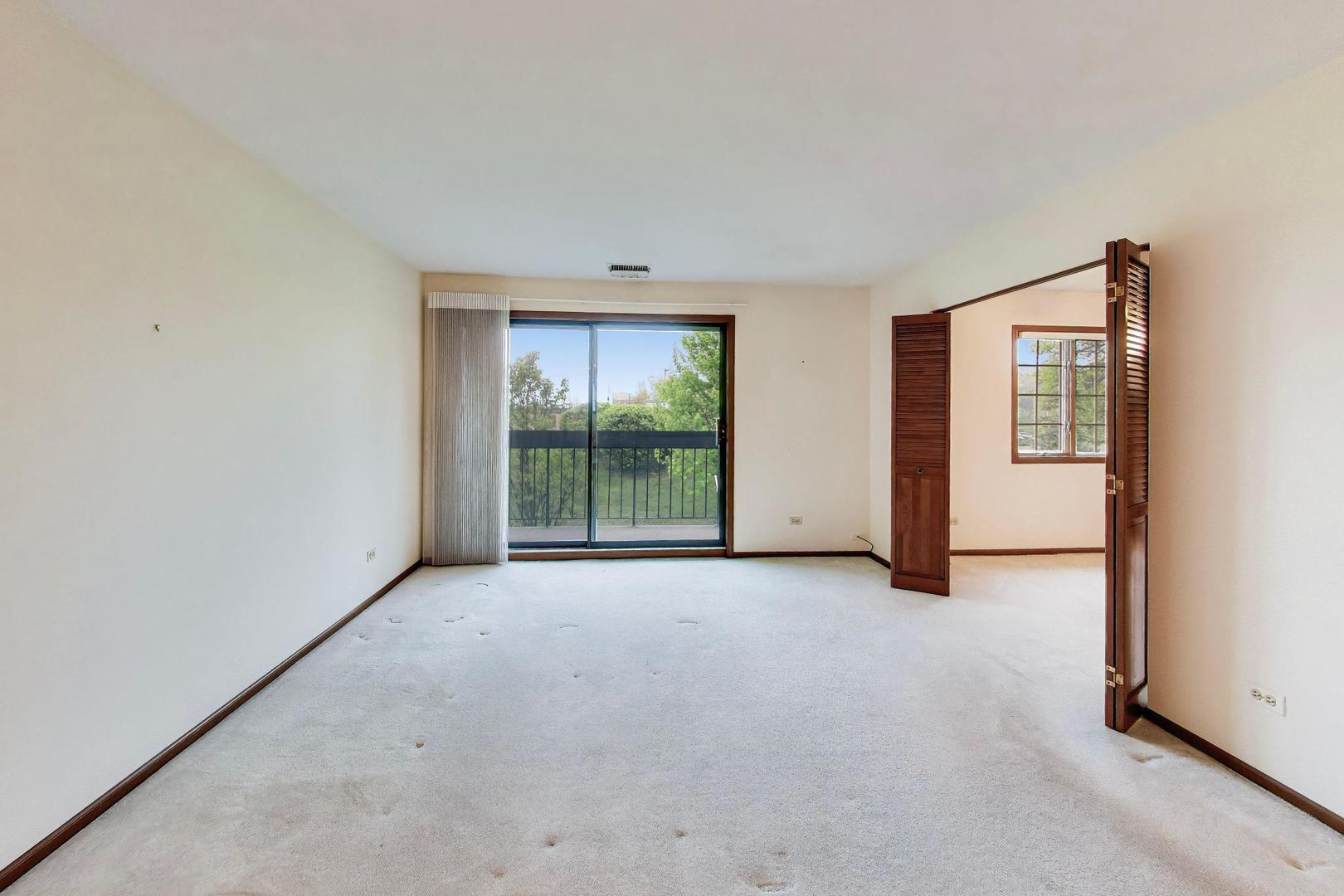 245 Windsor Lane #C, Willowbrook, IL 60527