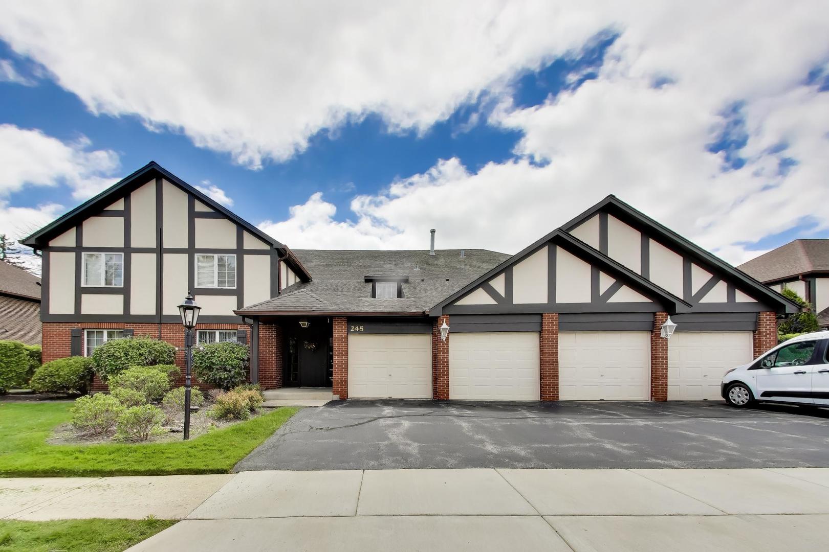 245 Windsor Lane #C, Willowbrook, IL 60527