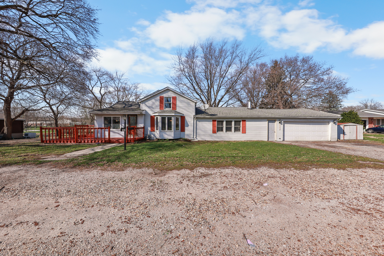 299 E Lincoln Street, Seneca, IL 61360