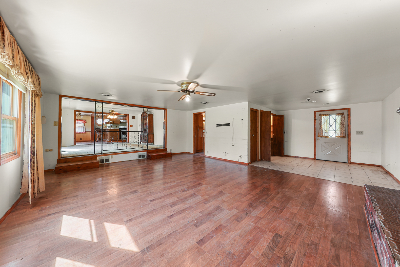 299 E Lincoln Street, Seneca, IL 61360