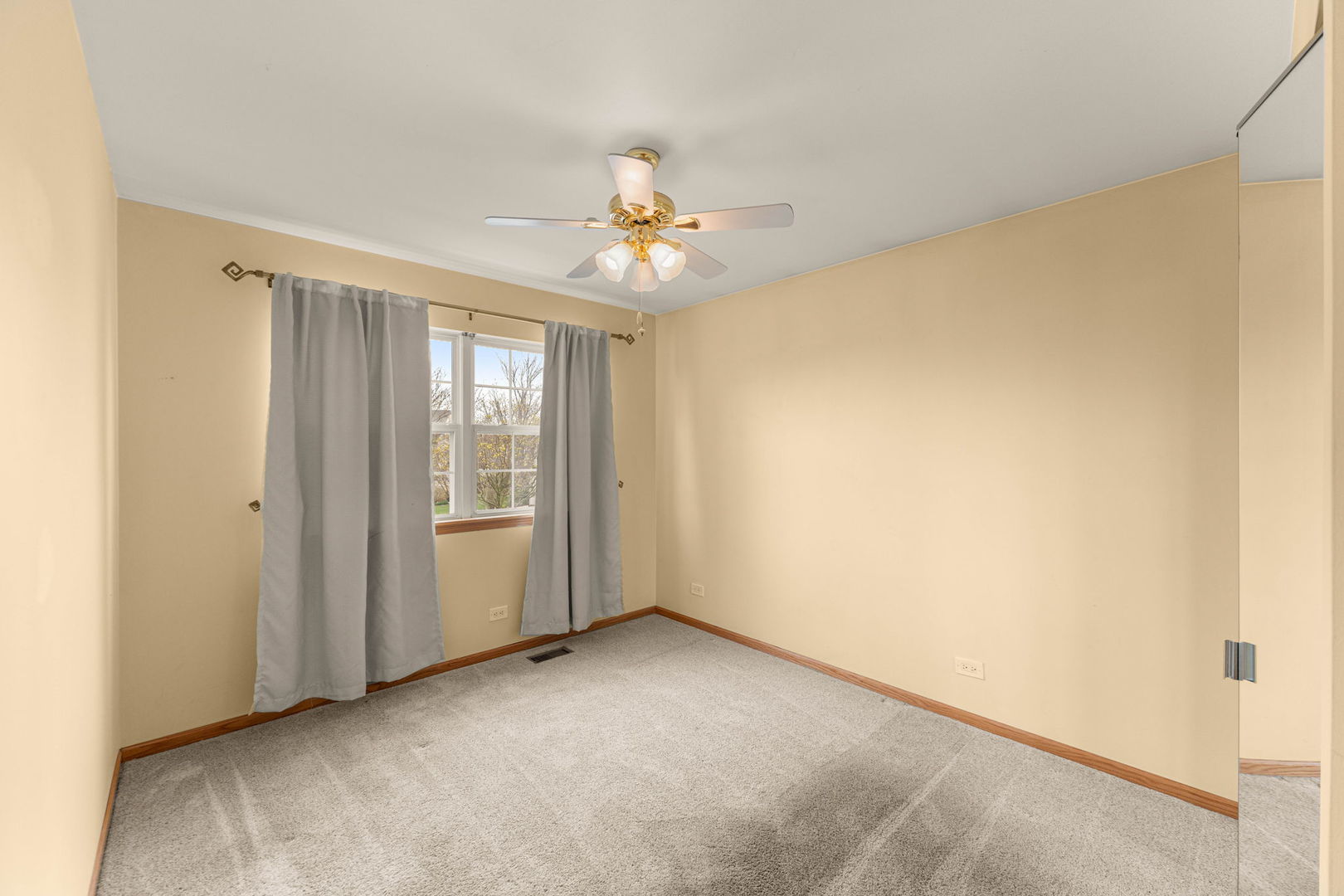 707 Marigold Court, Naperville, IL 60540